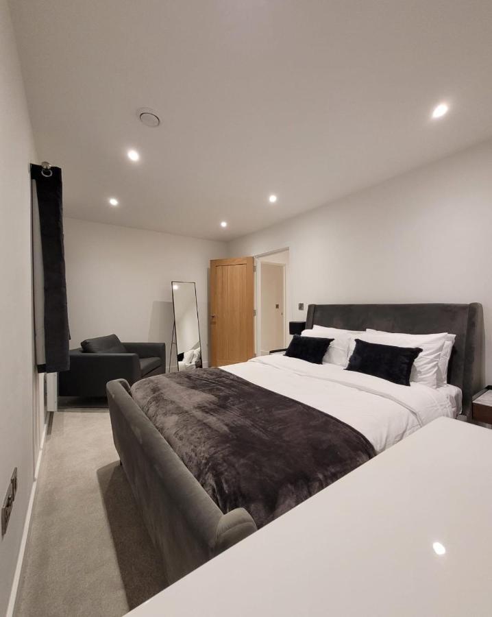 Luxury 1 Bed Apartment In The Centre Of Rochester Wainscot Buitenkant foto
